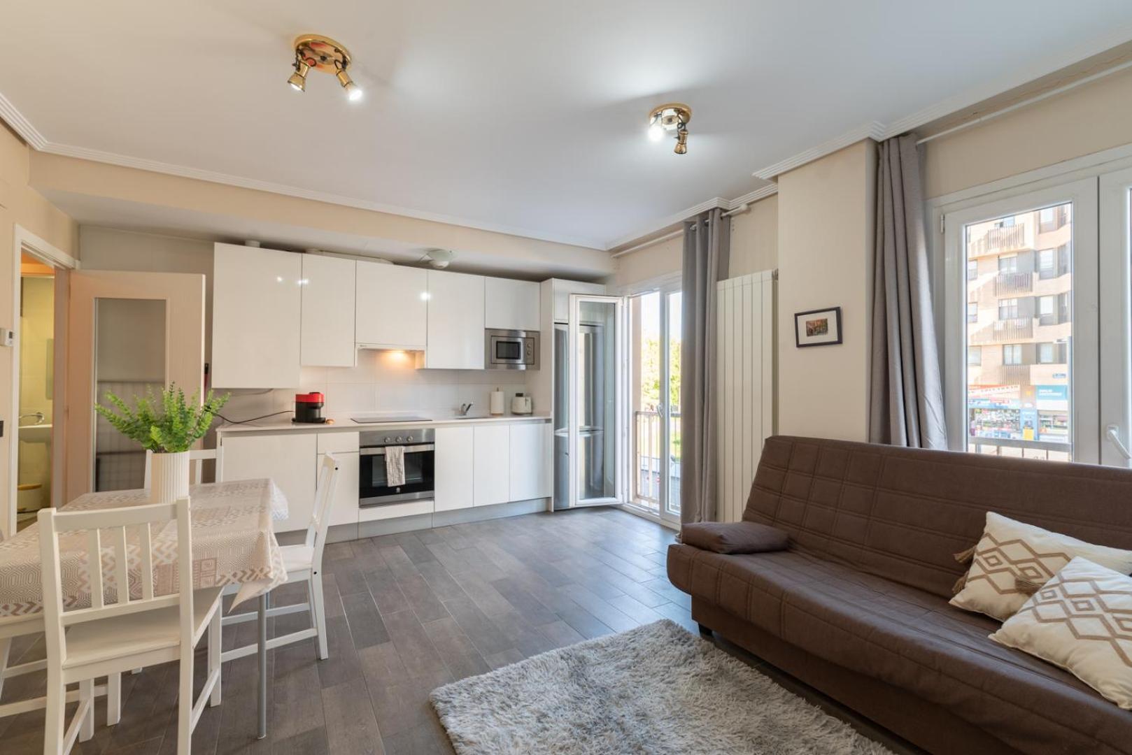 Forum Evolucion Residence Burgo Екстериор снимка